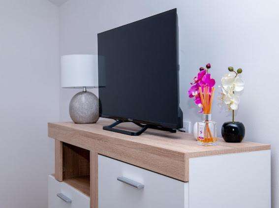 Apartmani Jezero Konjic Ngoại thất bức ảnh