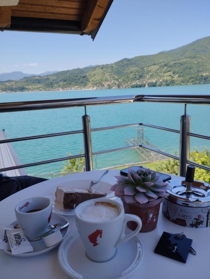 Apartmani Jezero Konjic Ngoại thất bức ảnh